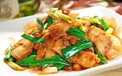 四川風(fēng)味小吃蒜苗回鍋肉，你吃過了嗎？