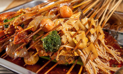 重慶冷鍋串技術(shù)培訓(xùn)哪里好？學(xué)習(xí)正宗的串串香技術(shù)實(shí)踐