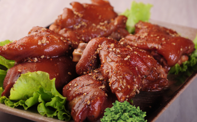 在哪里可以培訓(xùn)烤豬腳技術(shù)？烤豬蹄技術(shù)實(shí)踐