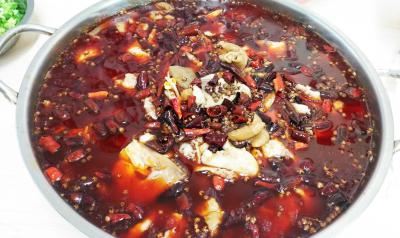 成都餐飲培訓(xùn)，成都哪里學(xué)習(xí)正宗魚火鍋技術(shù)？