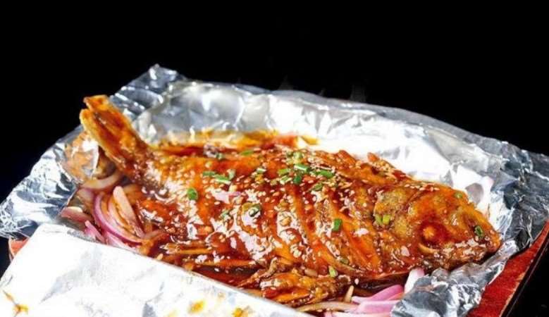 學(xué)萬州烤魚學(xué)費(fèi)一般多少？成都正宗萬州烤魚