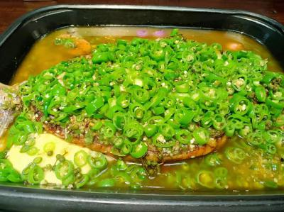 烤魚(yú)培訓(xùn)學(xué)費(fèi)多少錢(qián)？成都短期烤魚(yú)技法培訓(xùn)