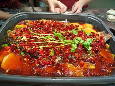 成都烤魚培訓(xùn)機(jī)構(gòu)哪家強(qiáng)？成都學(xué)燒烤烤魚哪里有培訓(xùn)班？