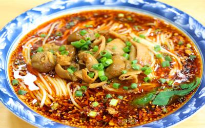 如何選擇面食技術(shù)培訓(xùn)班？師資力量和課程設(shè)置是關(guān)鍵
